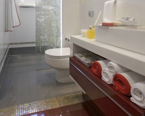 Banheiro com Porcelanato